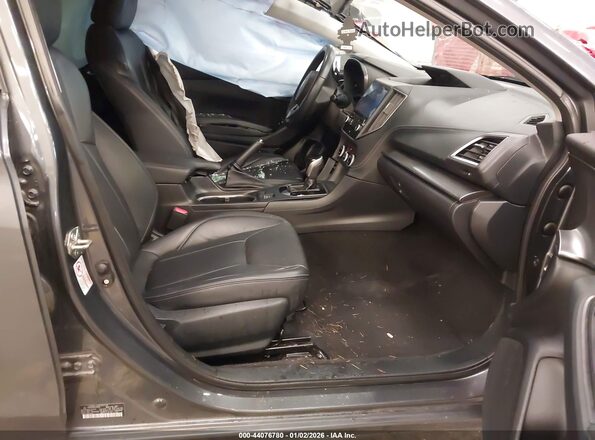 4S3GTAS60K3760038 2019 SUBARU IMPREZA Pewter Front interior view