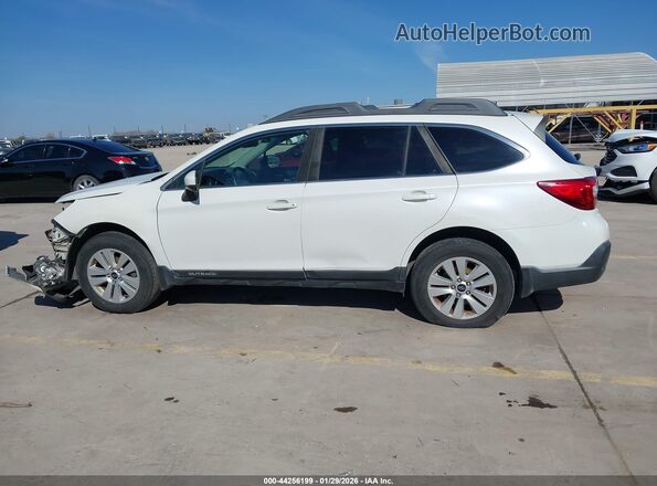 4S4BSADC2J3263051 2018 SUBARU OUTBACK White Widok wnętrza 360 stopni