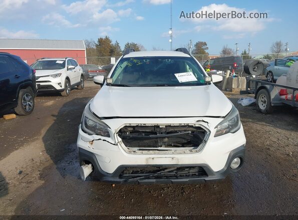 4S4BSAFC0K3363809 2019 SUBARU OUTBACK White Widok zestawu wskaźników