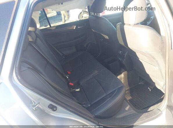 4S4BSAKC5J3365401 2018 SUBARU OUTBACK Silver VIN կոդի պիտակի տեսք