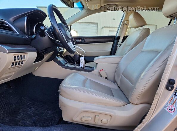 4S4BSANC4G3360081 2016 SUBARU OUTBACK Бежевый Вид салона спереди