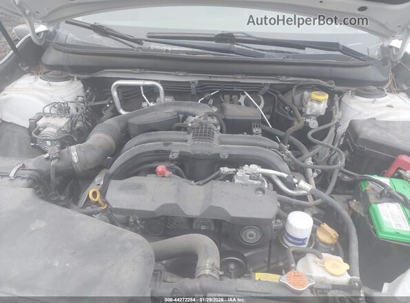 4S4BSATCXK3345676 2019 SUBARU OUTBACK White Հետևի տեսք