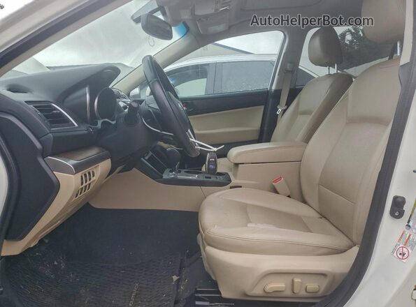 4S4BSENC0G3340577 2016 SUBARU OUTBACK White Vista interior delantera