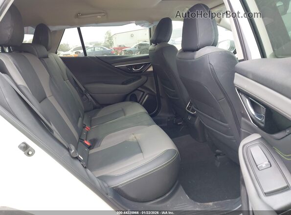 4S4BTALC2P3140230 2023 SUBARU OUTBACK White Вид наклейки з VIN-кодом