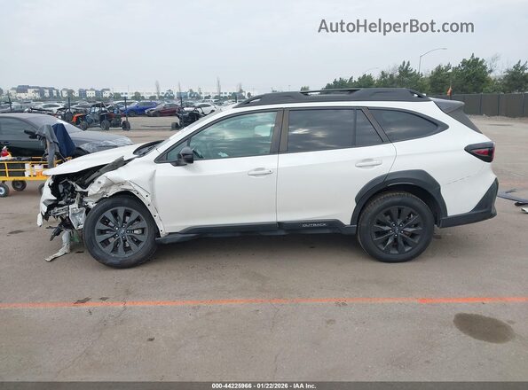 4S4BTALC2P3140230 2023 SUBARU OUTBACK White 