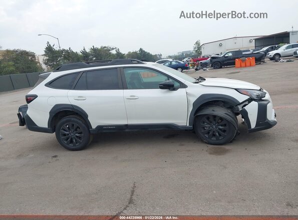 4S4BTALC2P3140230 2023 SUBARU OUTBACK White Панорамний вид салону 360°