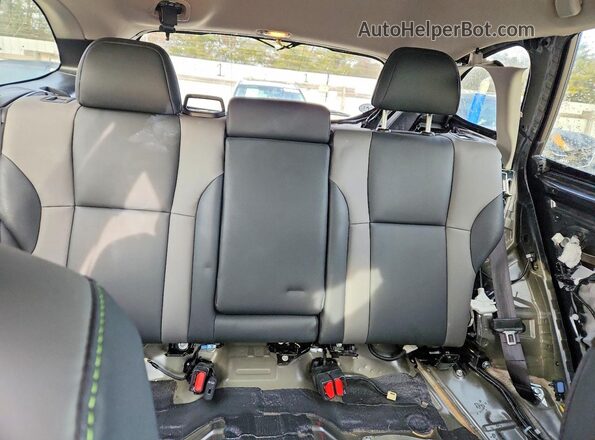 4S4BTGLD9M3227730 2021 SUBARU OUTBACK Gray Vista de los asientos traseros