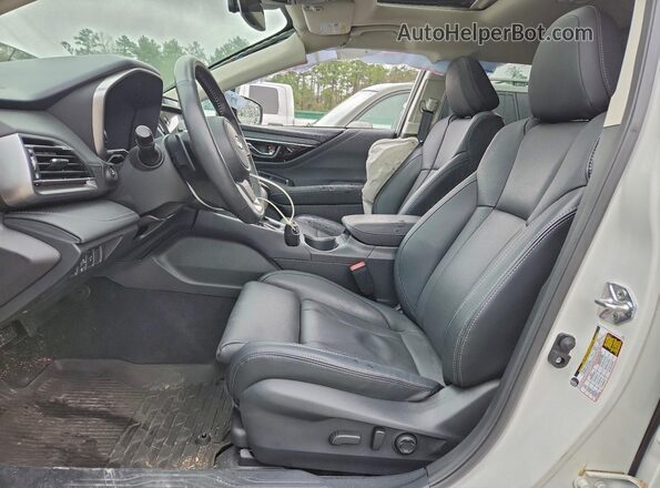 4S4BTGND2R3289121 2024 SUBARU OUTBACK White წინა სალონის ხედი