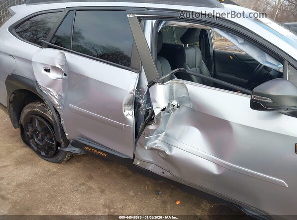 4S4BTGUD4N3135022 2022 SUBARU OUTBACK Silver Vista frontal