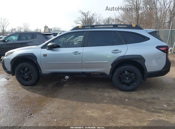 4S4BTGUD4N3135022 2022 SUBARU OUTBACK Silver 