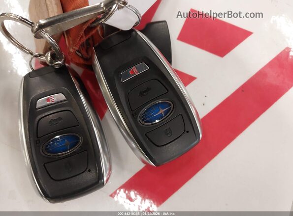 4S4BTGUD8S3268958 2025 SUBARU OUTBACK Blue Առջևի վահանակի տեսք