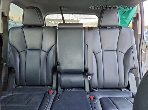4S4WMARD4R3423715 2024 SUBARU ASCENT Green უკანა სავარძლების ხედი