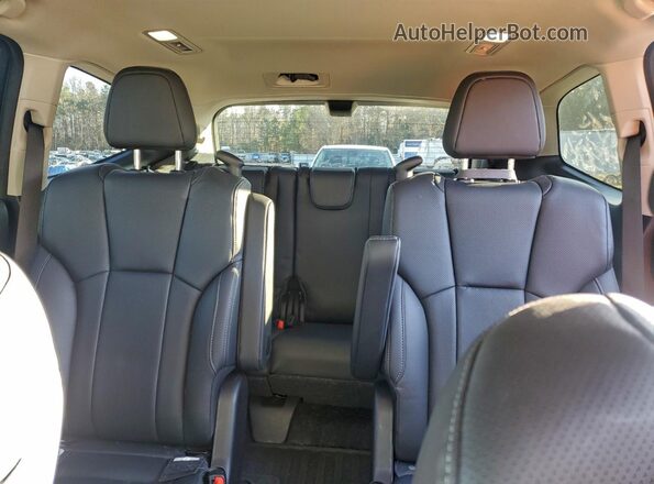 4S4WMAUD4S3420830 2025 SUBARU ASCENT White Rear seats view