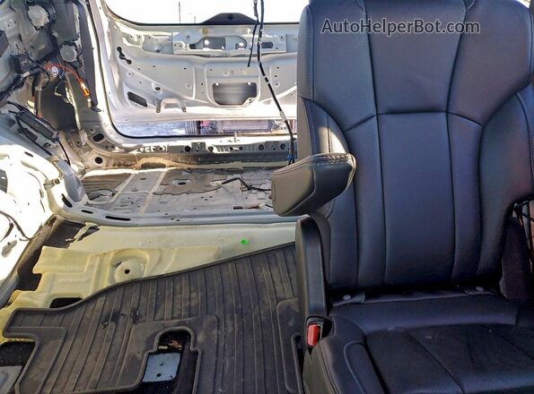 4S4WMAUD5R3423598 2024 SUBARU ASCENT White Widok tylnych siedzeń