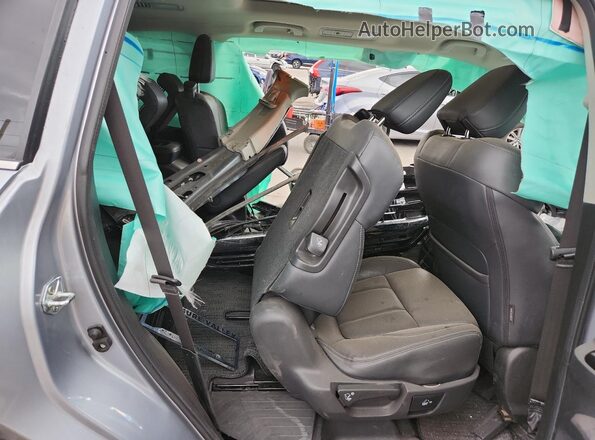 4S4WMAWD1R3431193 2024 SUBARU ASCENT Silver Widok tylnych siedzeń