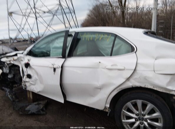 4T1B11HK5JU072092 2018 TOYOTA LE Белый Панорамный вид салона 360°