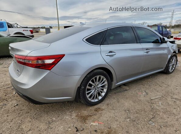 4T1BD1EB8HU057933 2017 TOYOTA AVALON Silver Trasero derecho
