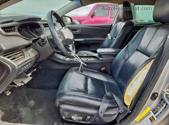 4T1BD1EB8HU057933 2017 TOYOTA AVALON Silver Vista interior delantera