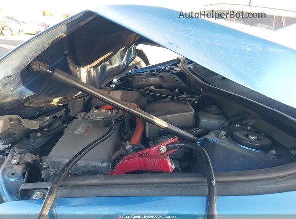 4T1BD1FKXHU201092 2017 TOYOTA CAMRY HYBRID Синий 