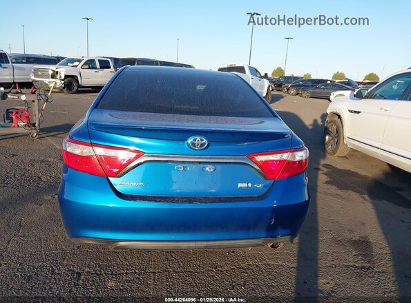 4T1BD1FKXHU201092 2017 TOYOTA CAMRY HYBRID Синий 
