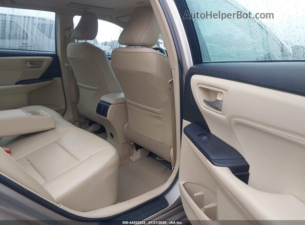 4T1BF1FK7HU728856 2017 TOYOTA LE Beige Widok naklejki z numerem VIN