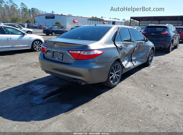 4T1BF1FK9HU289563 2017 TOYOTA CAMRY Gray Rear right