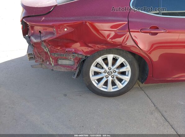 4T1C11AK2LU332658 2020 TOYOTA LE Burgundy Widok z przodu