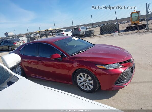 4T1C11AK2LU332658 2020 TOYOTA LE Burgundy Widok wnętrza 360 stopni