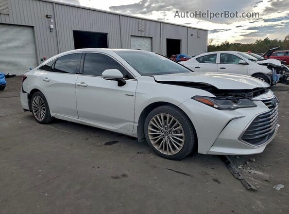 4T1D21FB5LU015354 2020 TOYOTA LIMITED White Przód prawy