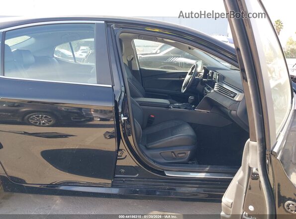 4T1DAACK1SU115456 2025 TOYOTA LE Black Вид салону спереду