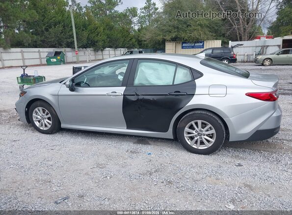 4T1DAACK4TU210630 2026 TOYOTA LE Silver სალონის 360-გრადუსიანი ხედი