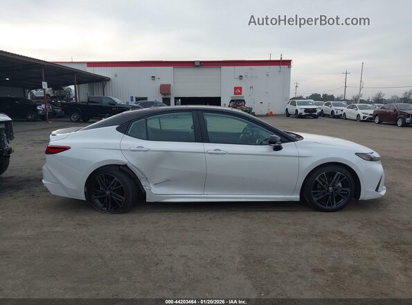 4T1DAACK5TU230028 2026 TOYOTA CAMRY Белый Вид задней части салона