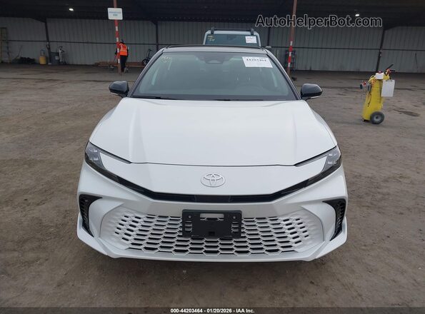 4T1DAACK5TU230028 2026 TOYOTA CAMRY Белый Вид щитка приборов