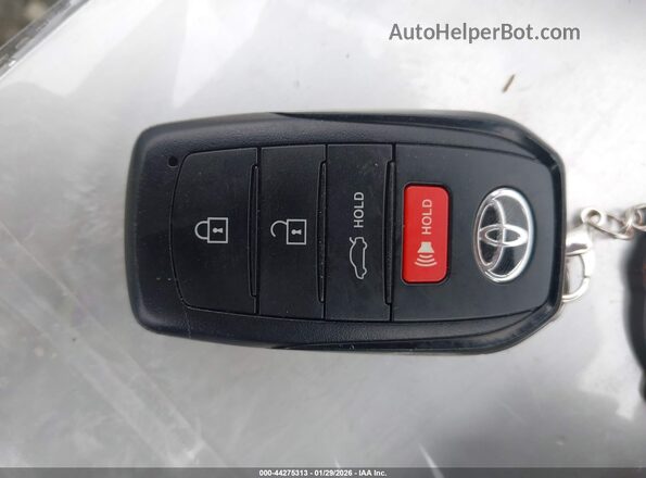 4T1DAACK6TU676902 2026 TOYOTA LE Silver Առջևի վահանակի տեսք
