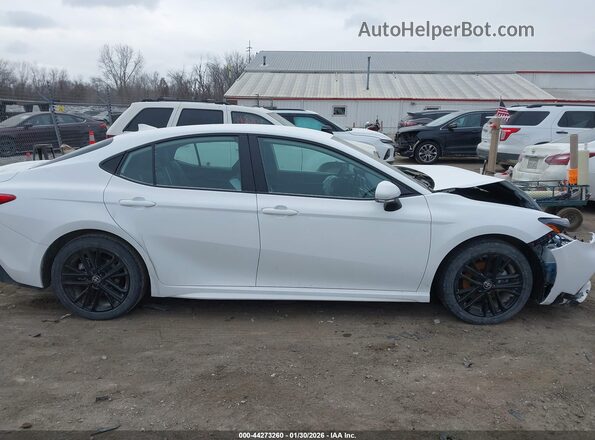 4T1DAACK9SU145451 2025 TOYOTA CAMRY White Вид задньої частини салону