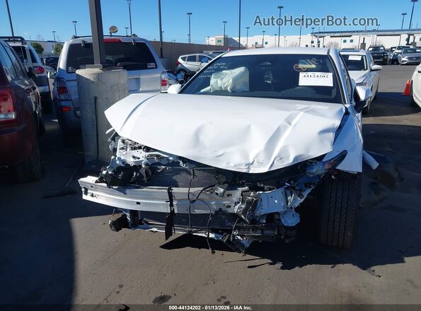4T1DAACK9SU631256 2025 TOYOTA CAMRY White Вид спереду