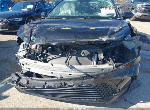 4T1DAACKXSU579846 2025 TOYOTA LE Black Widok z przodu