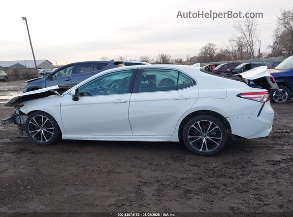 4T1G11AK1LU308496 2020 TOYOTA CAMRY White უკანა სალონის ხედი