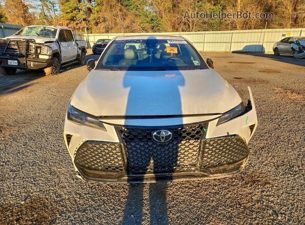 4T1GZ1FB9NU076055 2022 TOYOTA AVALON White Front view
