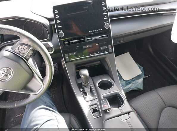 4T1HZ1FB3NU072801 2022 TOYOTA AVALON White Dashboard view