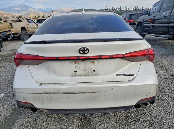 4T1HZ1FBXNU071905 2022 TOYOTA AVALON White Rear view