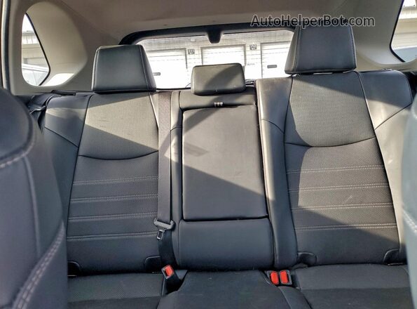 4T3D6RFV2NU075700 2022 TOYOTA LIMITED Белый Вид задних сидений