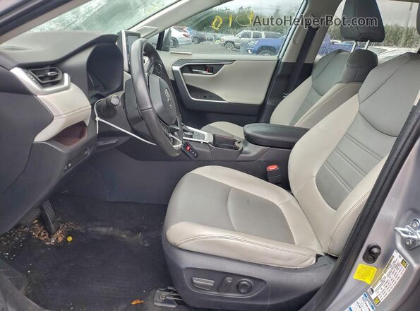 4T3D6RFV3MU060265 2021 TOYOTA LIMITED Silver Widok wnętrza z przodu