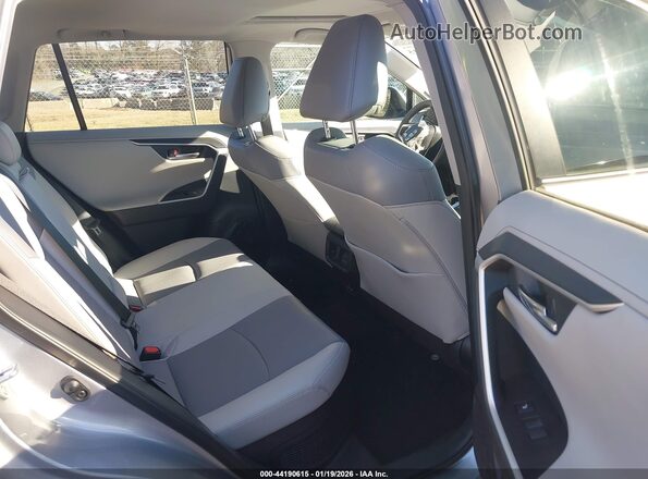 4T3DWRFV3LU009928 2020 TOYOTA LIMITED Silver Vista de la etiqueta del VIN
