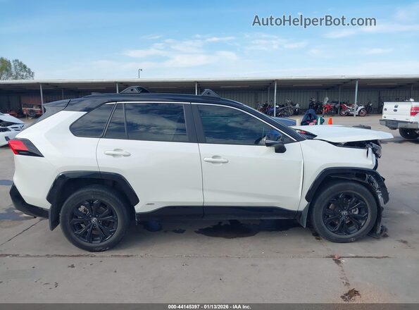 4T3E6RFV0NU103255 2022 TOYOTA RAV4 HYBRID White უკანა სალონის ხედი