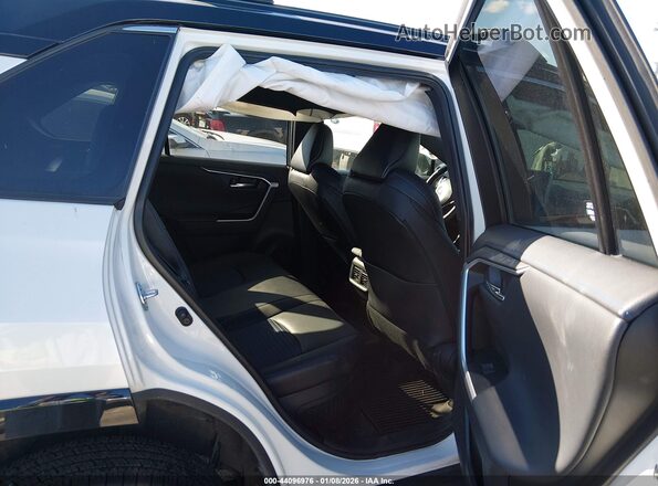4T3E6RFV1NU096462 2022 TOYOTA RAV4 HYBRID White 