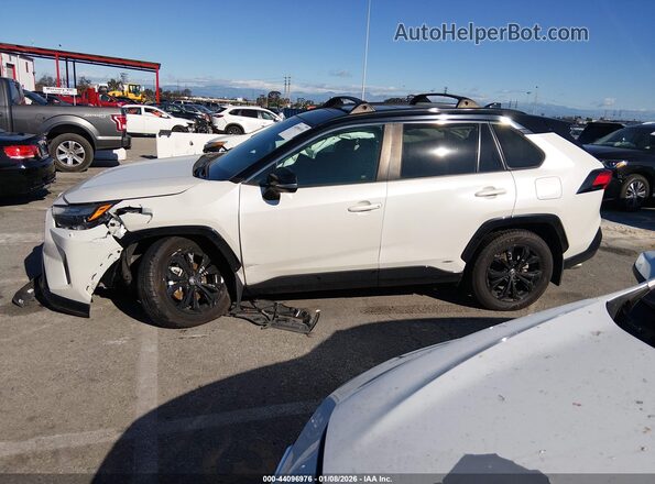 4T3E6RFV1NU096462 2022 TOYOTA RAV4 HYBRID White 