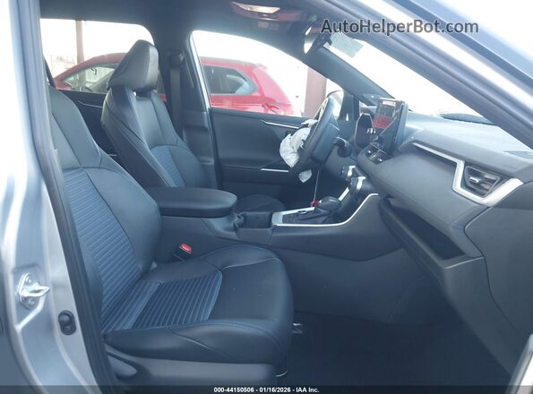 4T3E6RFV2RU149336 2024 TOYOTA RAV4 HYBRID Серебряный 