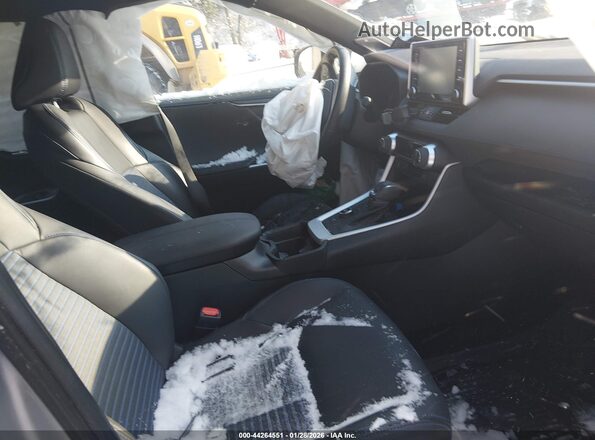 4T3E6RFV9MU060968 2021 TOYOTA RAV4 HYBRID Silver Front interior view