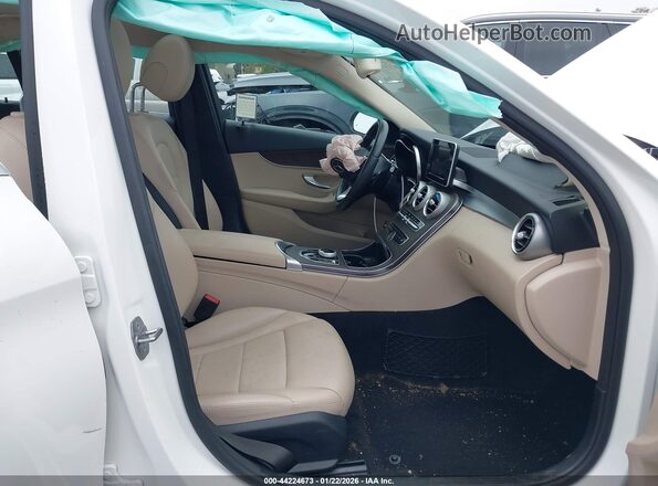 55SWF4HB8JU271038 2018 MERCEDES-BENZ C 350E White Vista interior delantera